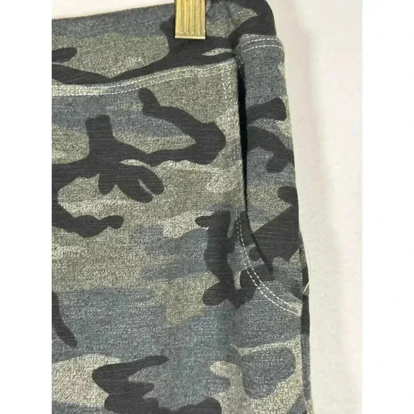 Sundry Camouflage Skirt Size 1/Size Small Casual Athleisure Camo - Picture 4 of 6